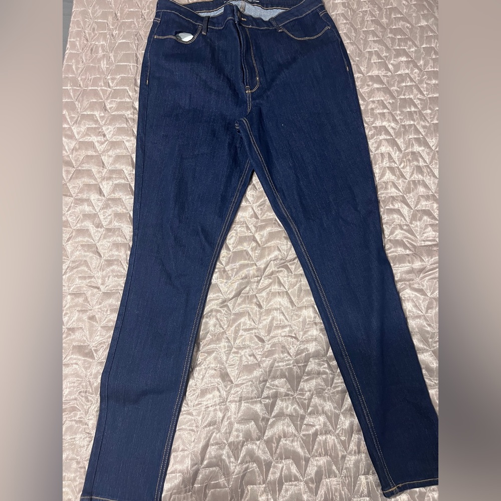 Old Navy Dark Denim Skinny Jeans 💙